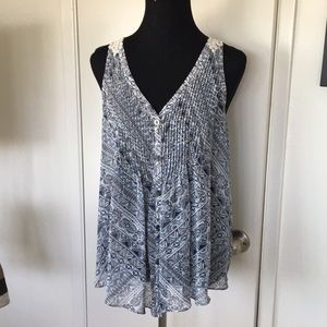 GUESS Racer Back Top, XL💜💗